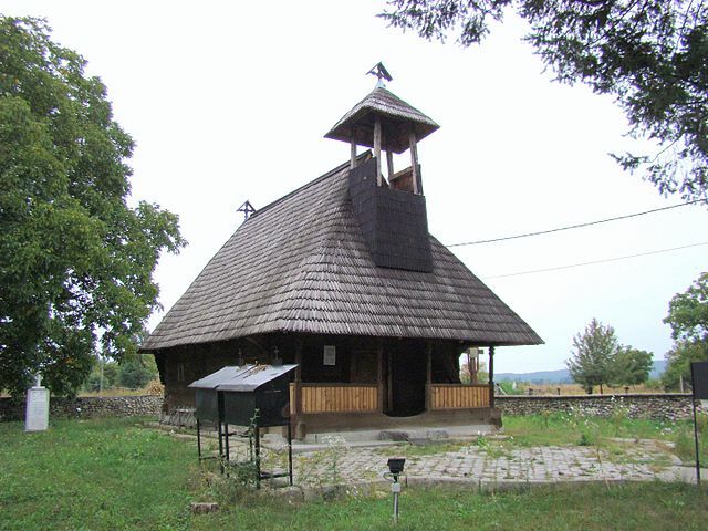 Biserica de lemn Frâncești